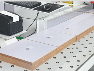 HP330L Computer board saw (after loading)