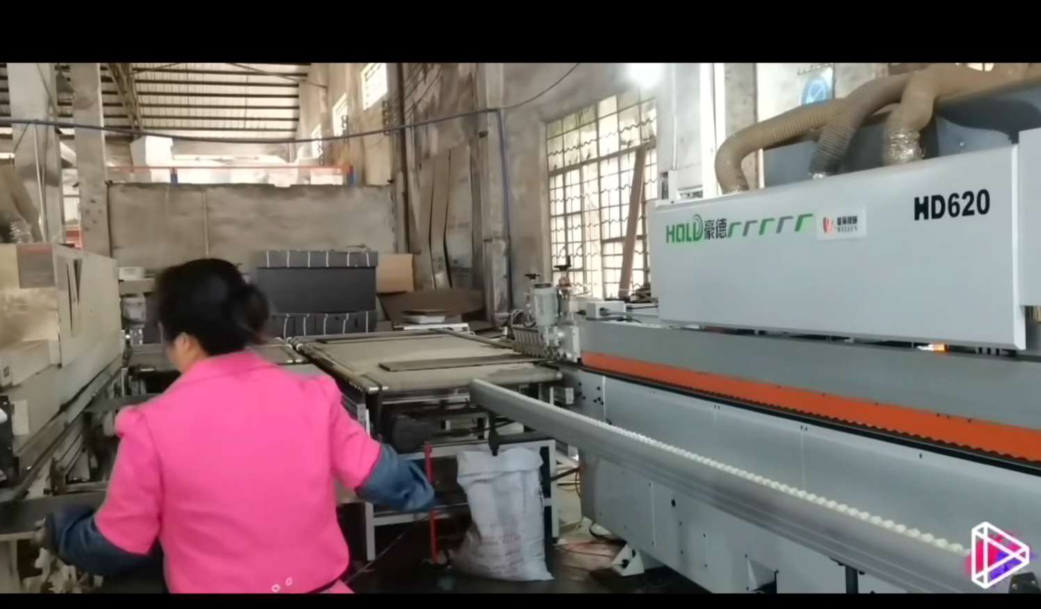 # Left and right connection/same direction translation and rotation connection