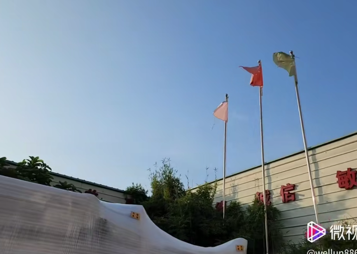 Customer happy we are happy # special thanks to Guangzhou Zhongluotan customers in the Mid-Autumn Festival and National Day to buy HaODE high side banding machine connection, the same direction banding machine U-shaped translation and rotation line, high double head six-sided drill