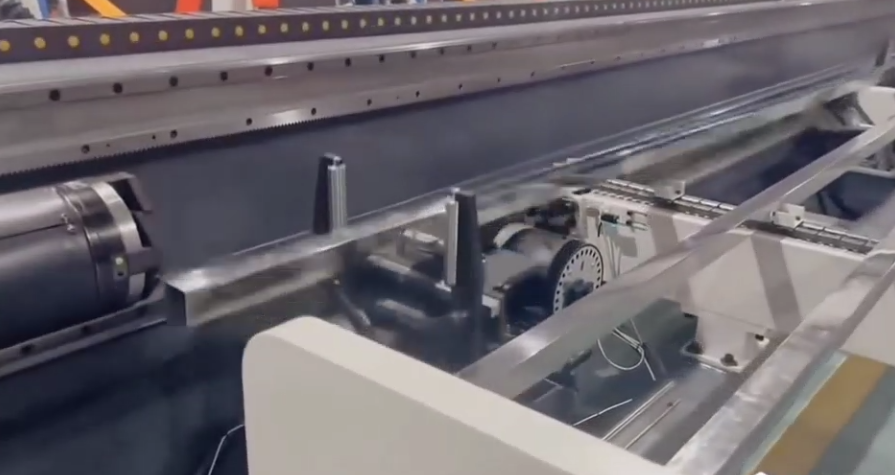 3D laser pipe cutting machine G120C