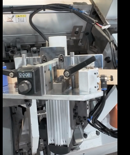 HD782 edge banding machine